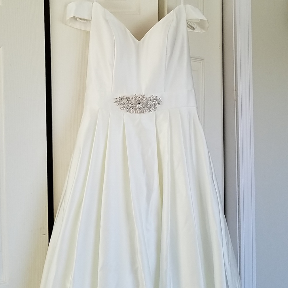 Betsey and Adam wedding/prom gown